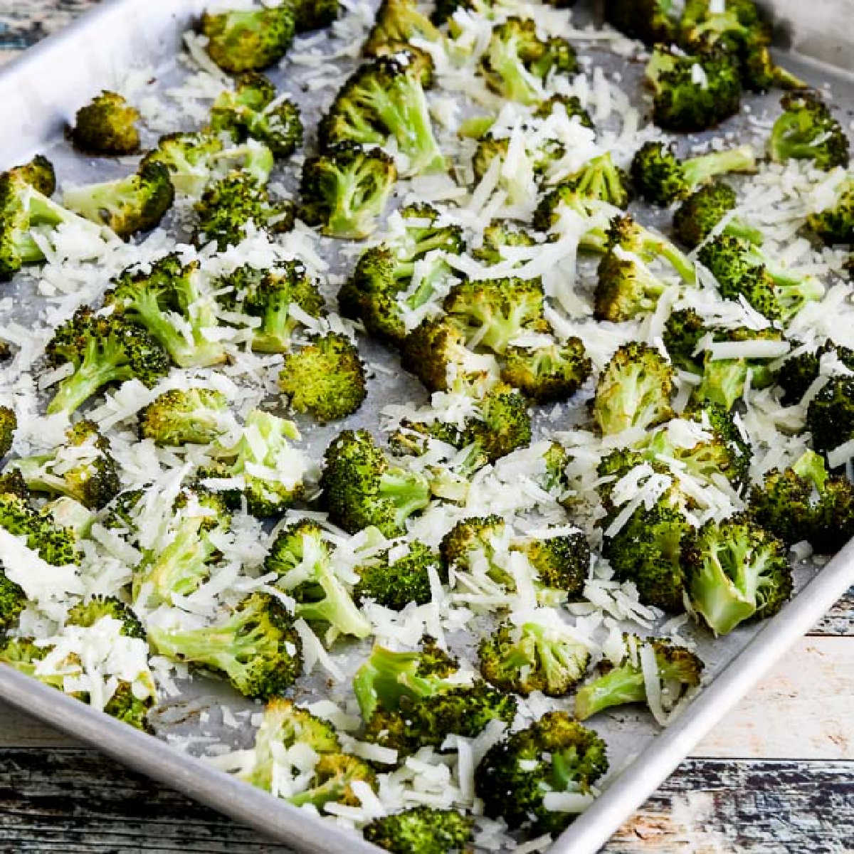 Low-Carb Roasted Broccoli: A Healthy Pecorino Lemon Side